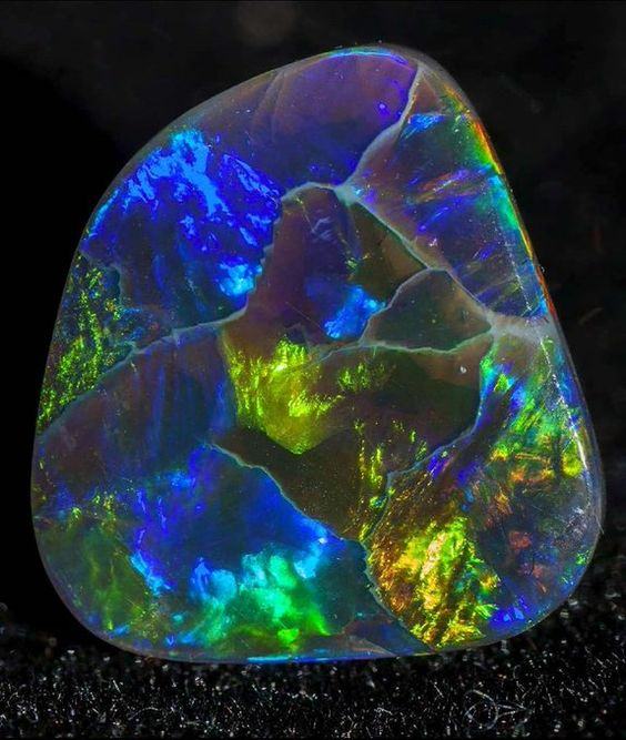 Tổng hợp kiến thức về đá Opal