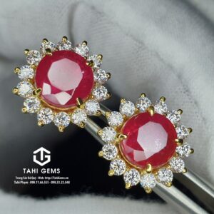 Tahi 3980 - Đôi bông tai đá quý Ruby kết hợp Moissanite mẫu hoa cúc