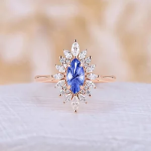 Tahi 439 -  Nhẫn Tanzanite Vầng Hào Quang Lam Ngọc - Tuyệt Tác Lấp Lánh Từ Tâm Bão Tình Yêu