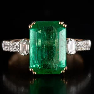 Tahi 505 - Nhẫn Lục Bảo Emerald Cut & Kim Cương