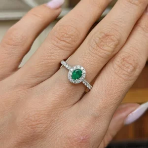 Tahi 541 - Nhẫn Emerald Oval & Kim Cương