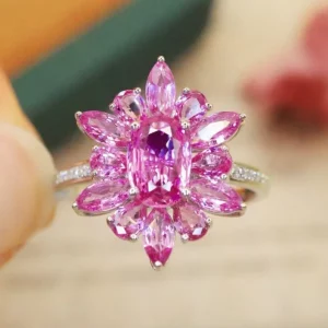 Tahi 532 -  Nhẫn Sapphire Hồng Oval & Cánh Hoa Đá Quý