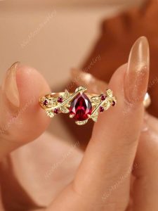 Tahi 506 - Nhẫn nữ đá quý Garnet giọt nước