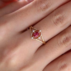 Tahi 507 - Nhẫn nữ đá quý Spinel đỏ hồng oval