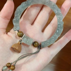 Tahi 342 - Vòng tay Jadeite phối hạt gỗ và charm sen